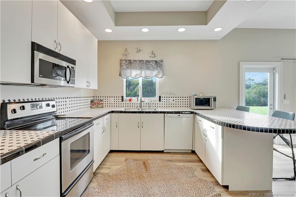 11555 SW Meadowlark Circle