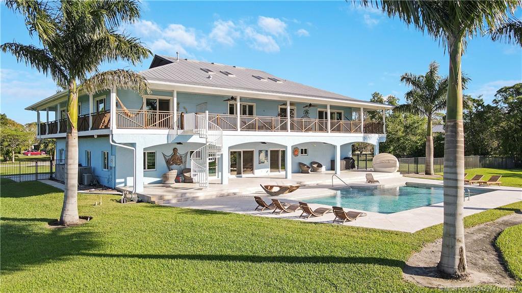 11555 SW Meadowlark Circle