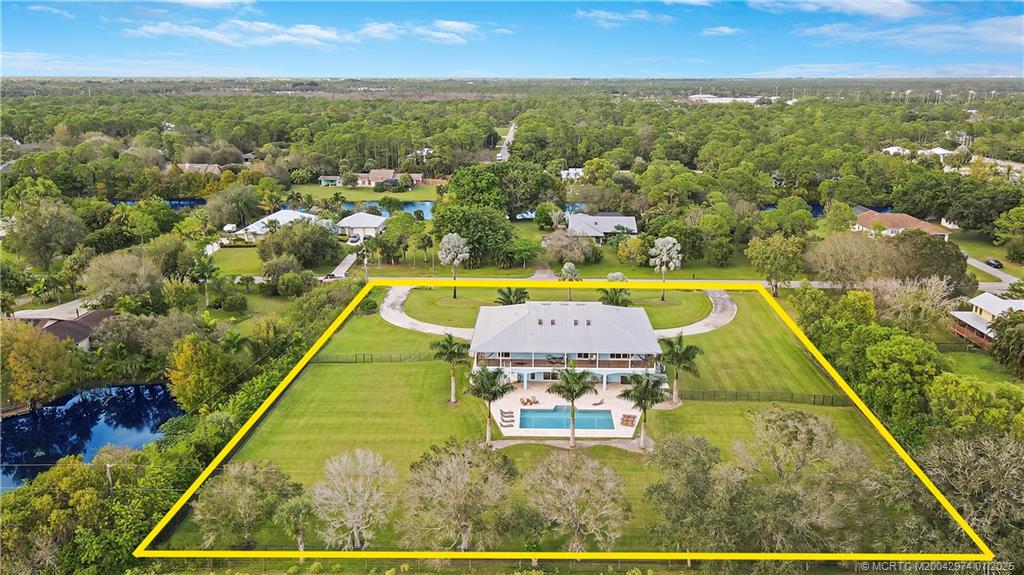 11555 SW Meadowlark Circle