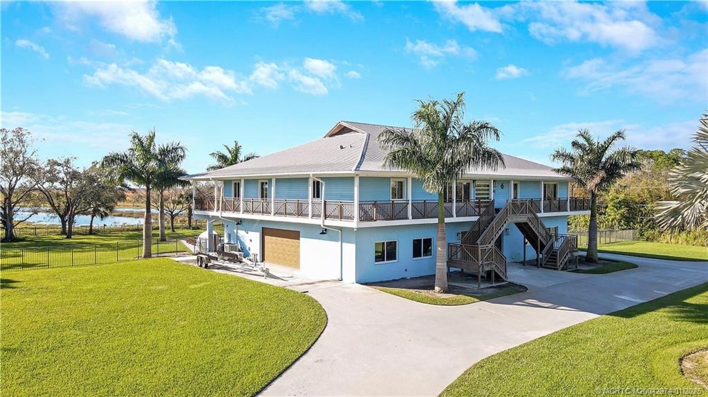 11555 SW Meadowlark Circle