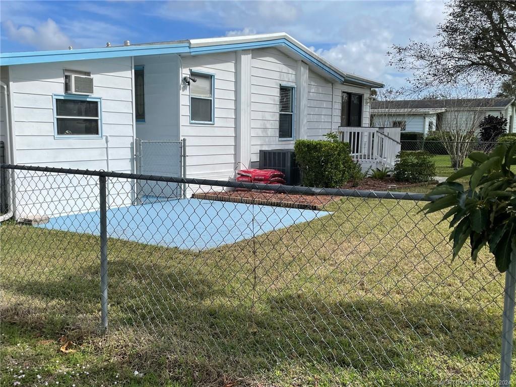 2772 SW Toronado Trail