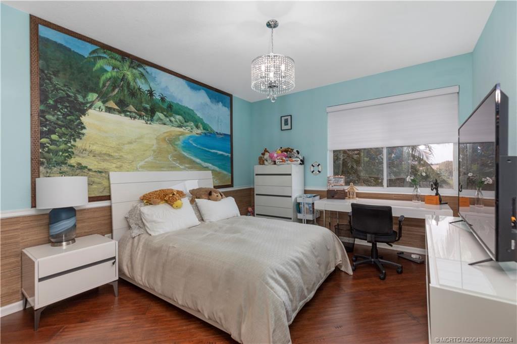 2282 SW Golden Bear Way