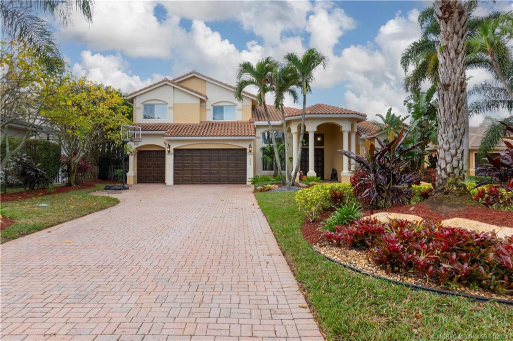 2282 SW Golden Bear Way