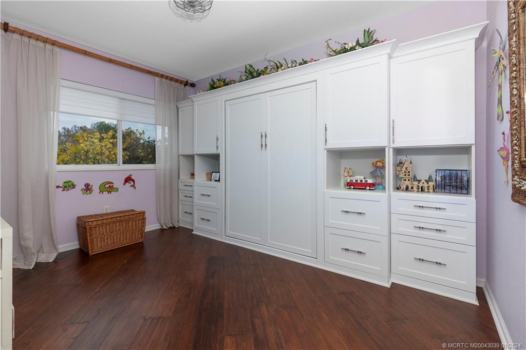 2282 SW Golden Bear Way