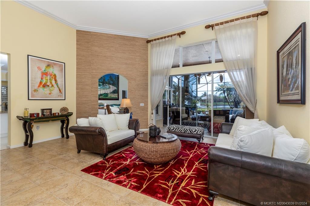 2282 SW Golden Bear Way