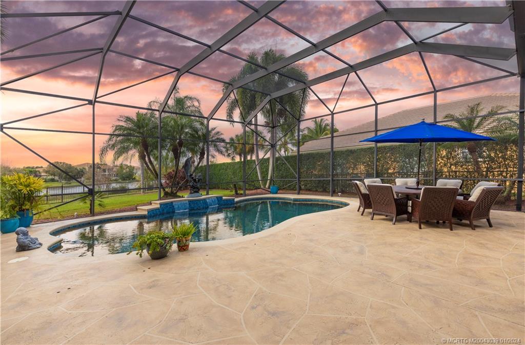 2282 SW Golden Bear Way