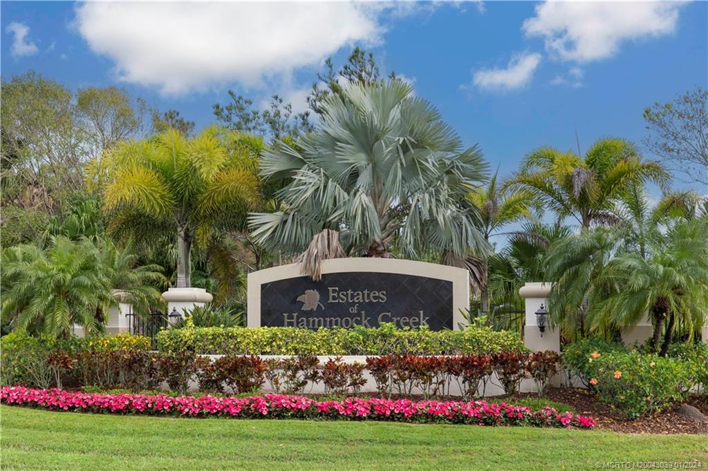 2282 SW Golden Bear Way