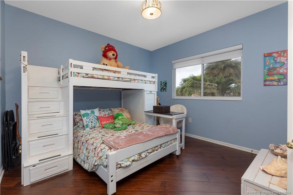 2282 SW Golden Bear Way