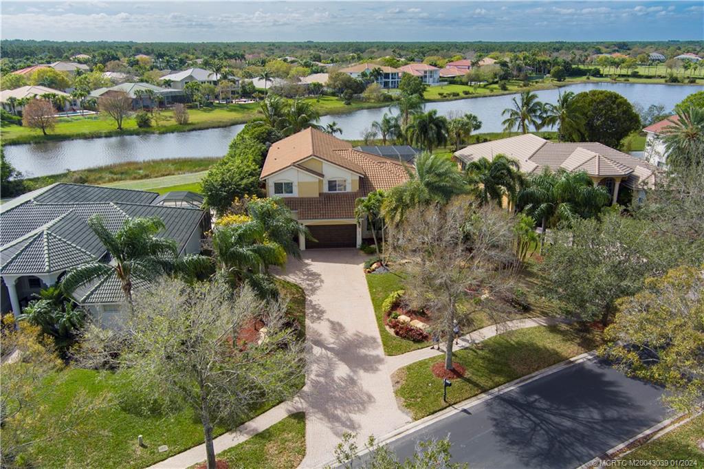 2282 SW Golden Bear Way