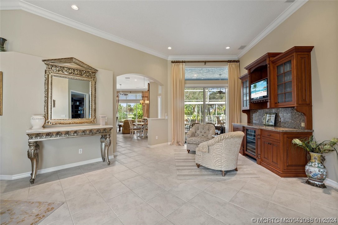2048 SW Cimarron Ct