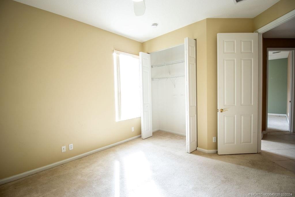 496 NW Blue Lake Drive