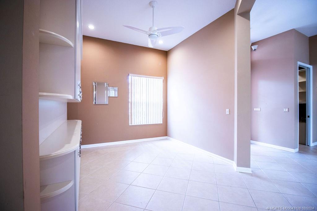 496 NW Blue Lake Drive