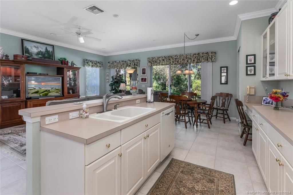 2783 SW Bear Paw Trail