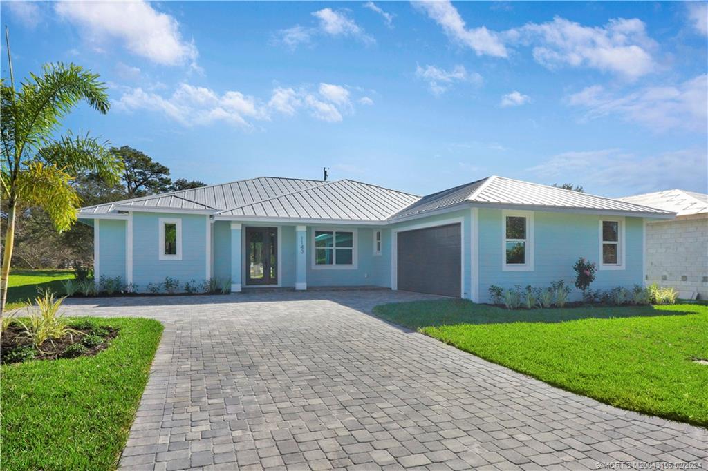 1143 NE Orange Avenue