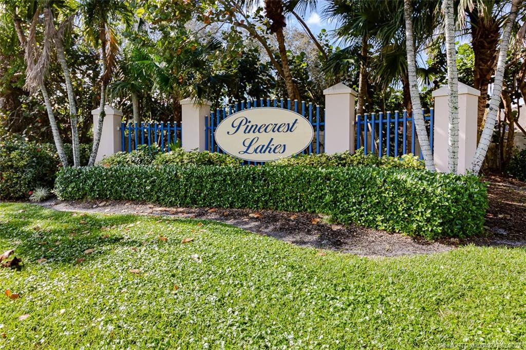 2440 NE Pinecrest Lakes Blvd