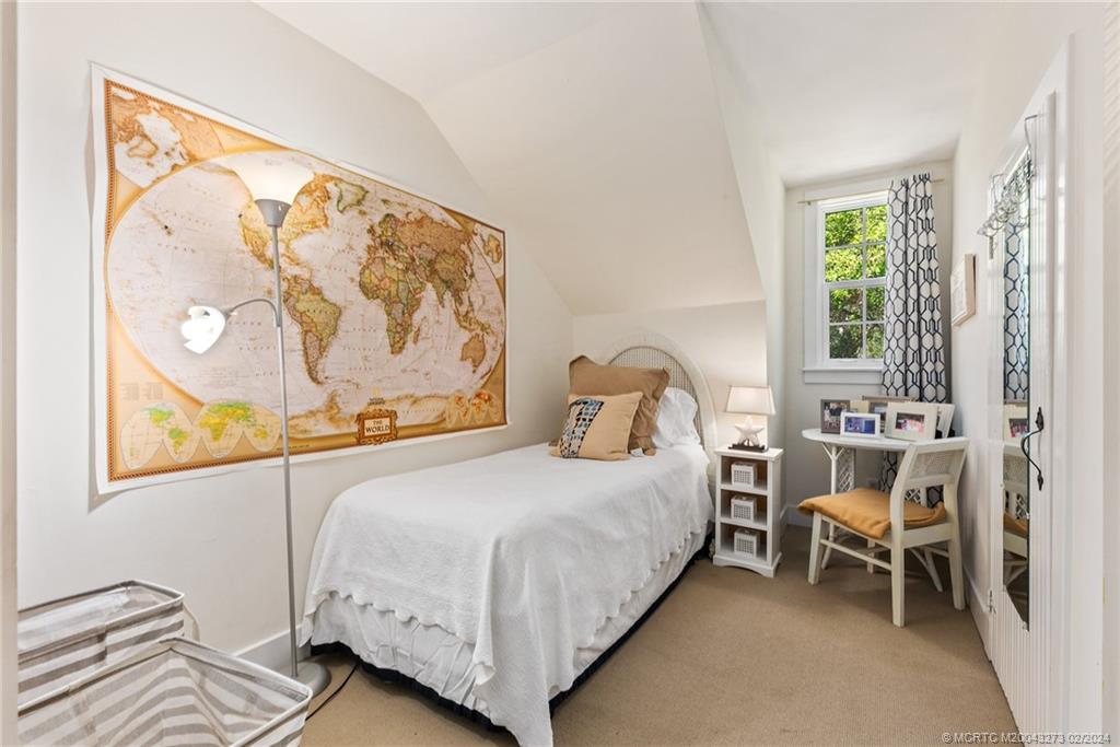 25 N Ridgeview Road N