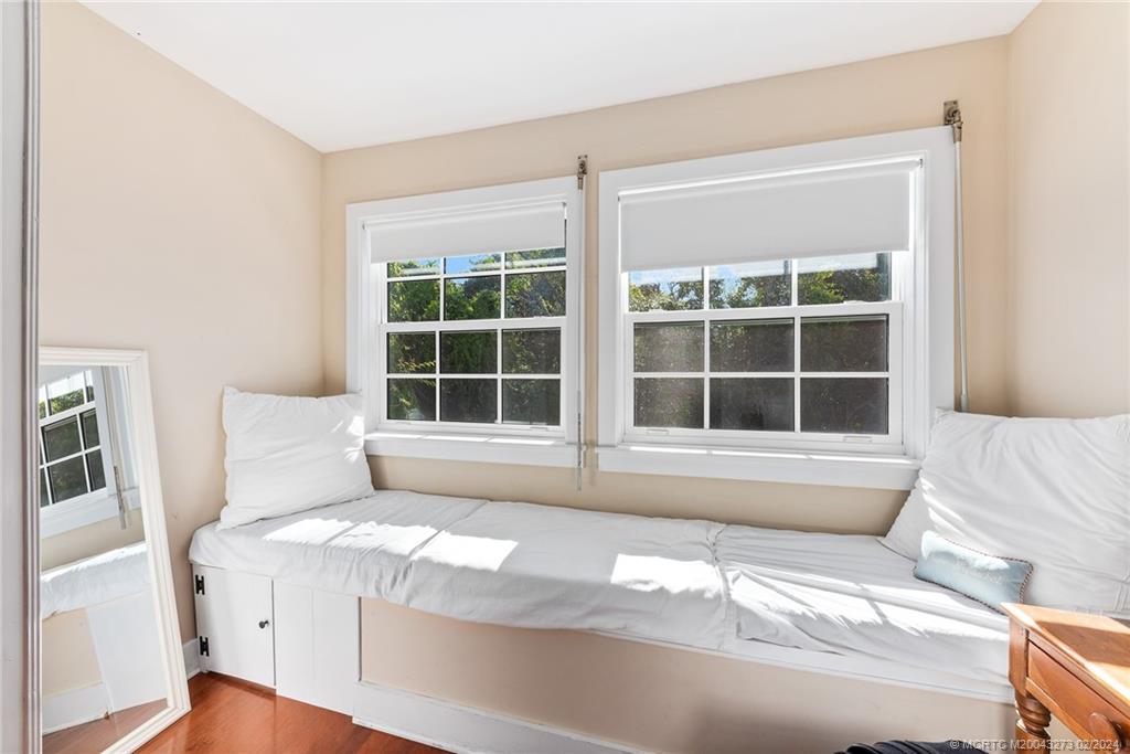 25 N Ridgeview Road N