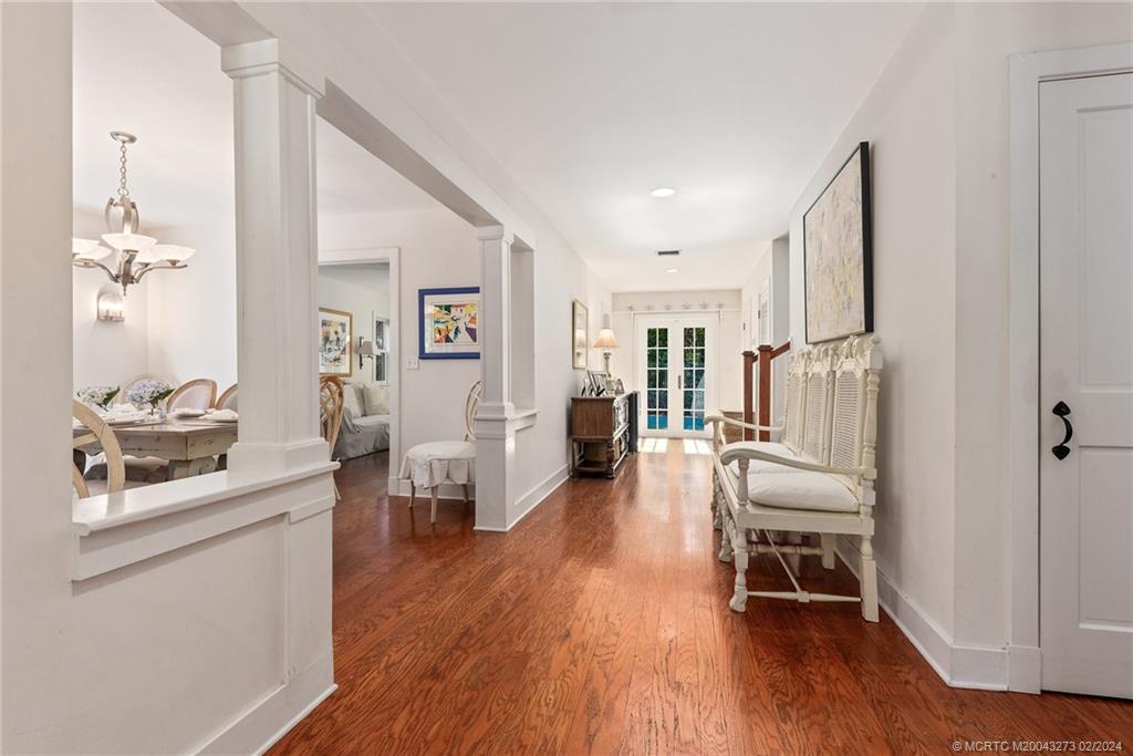 25 N Ridgeview Road N