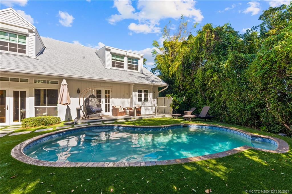 25 N Ridgeview Road N