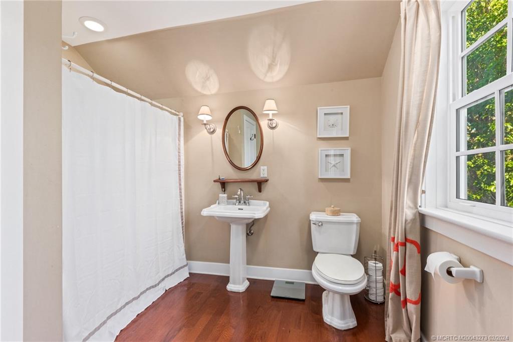 25 N Ridgeview Road N