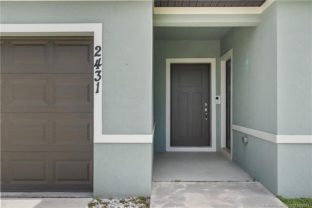 2431 SW Brescia Street