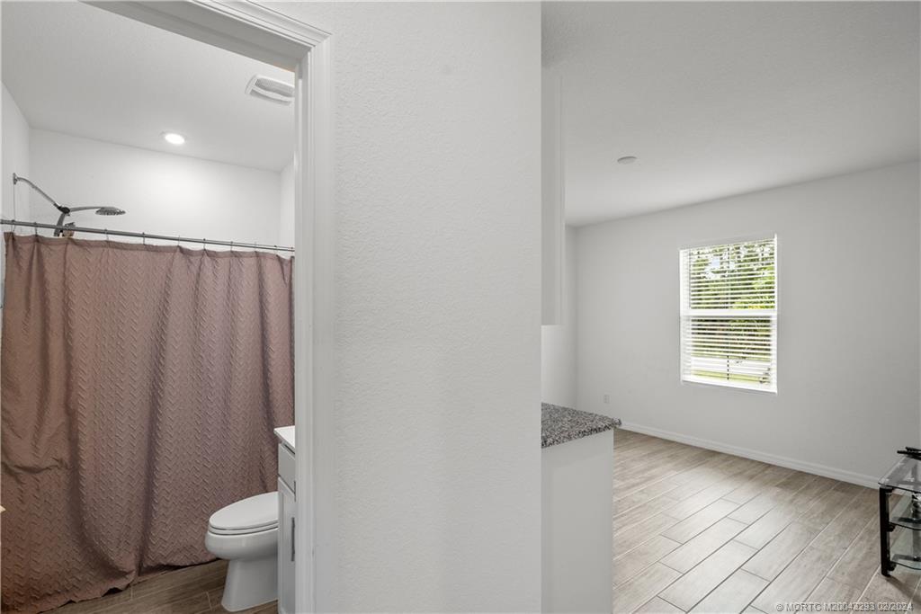 2431 SW Brescia Street