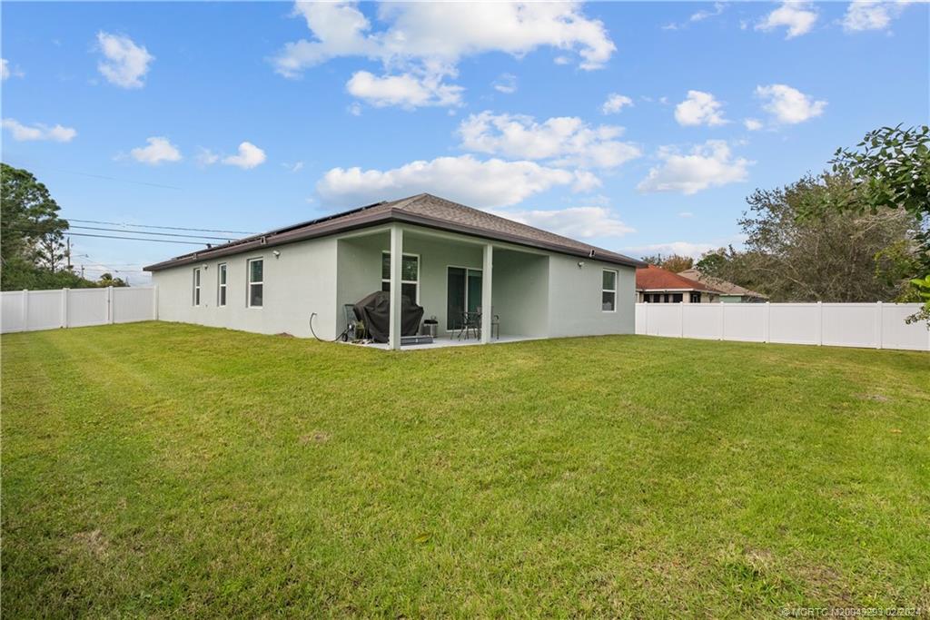 2431 SW Brescia Street