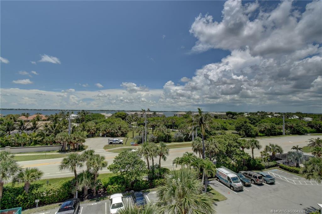 2375 NE Ocean Blvd E405