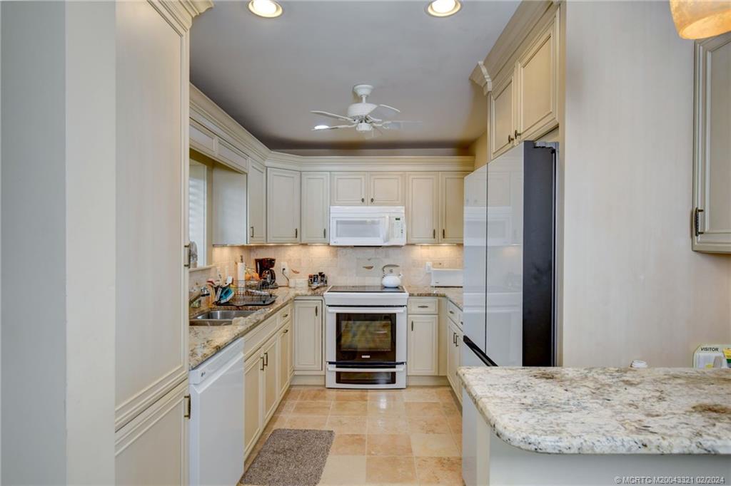 2375 NE Ocean Blvd E405