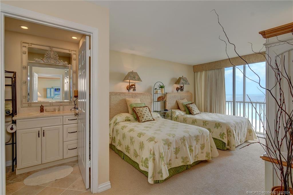 2375 NE Ocean Blvd E405