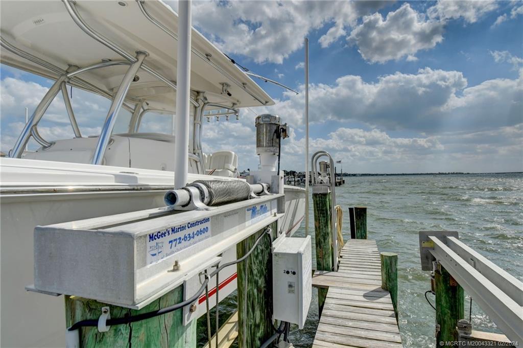 2375 NE Ocean Blvd E405