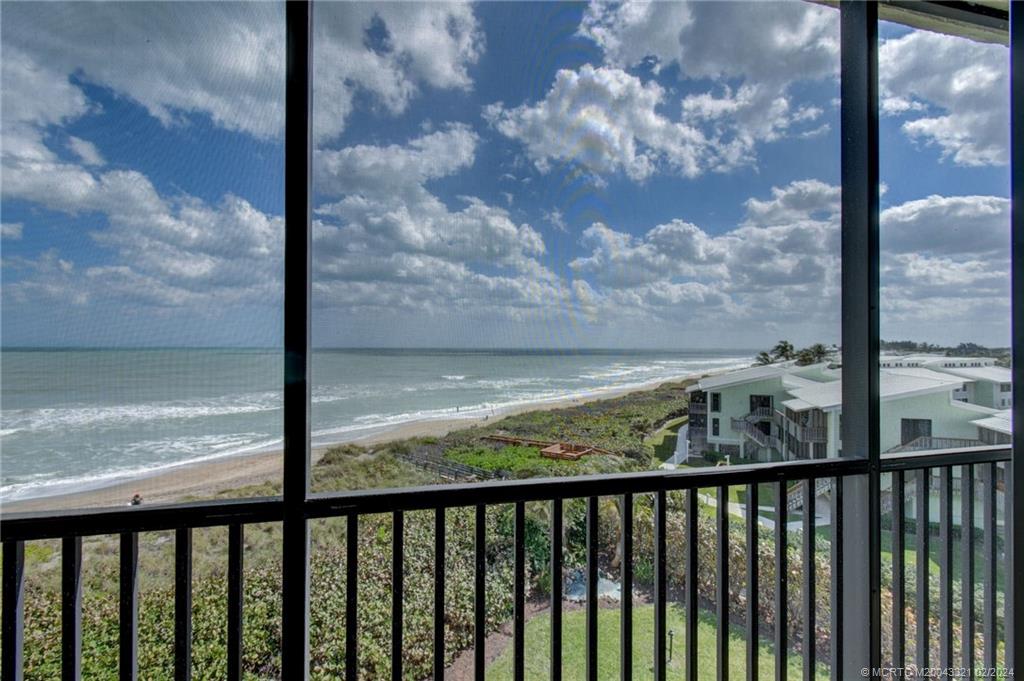 2375 NE Ocean Blvd E405