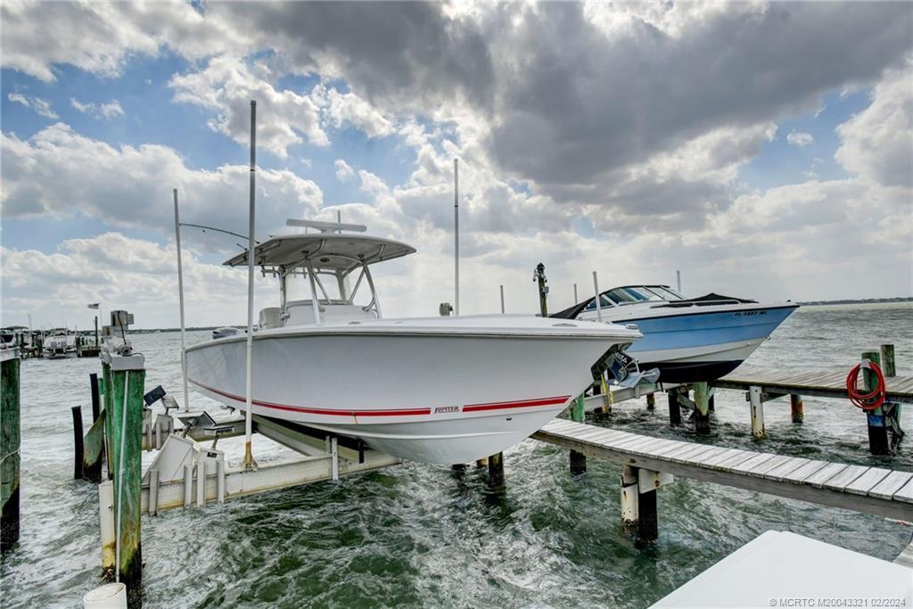 2375 NE Ocean Blvd E405