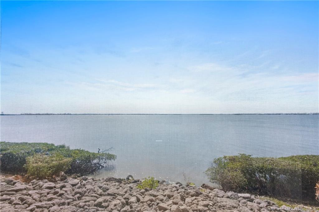 5750 NE Island Cove Way 3204