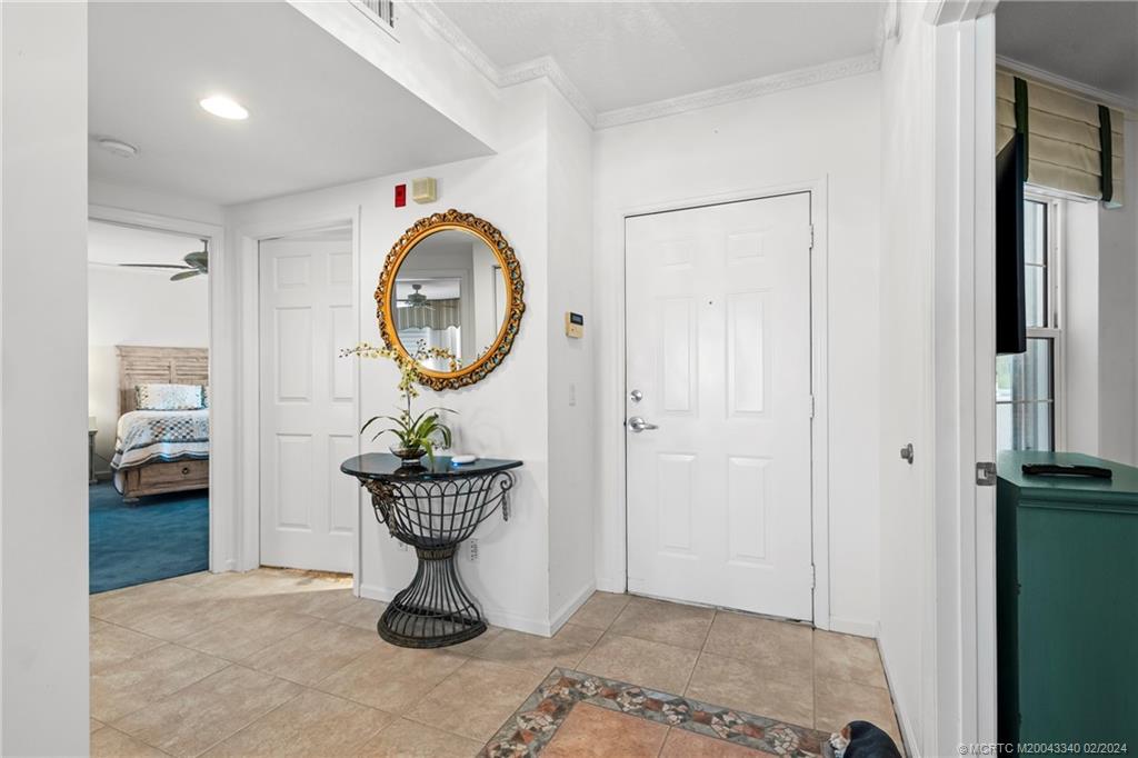 5750 NE Island Cove Way 3204