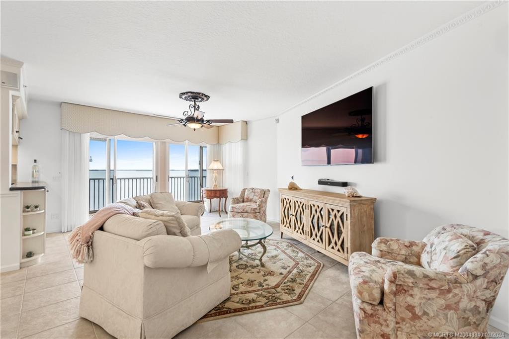 5750 NE Island Cove Way 3204