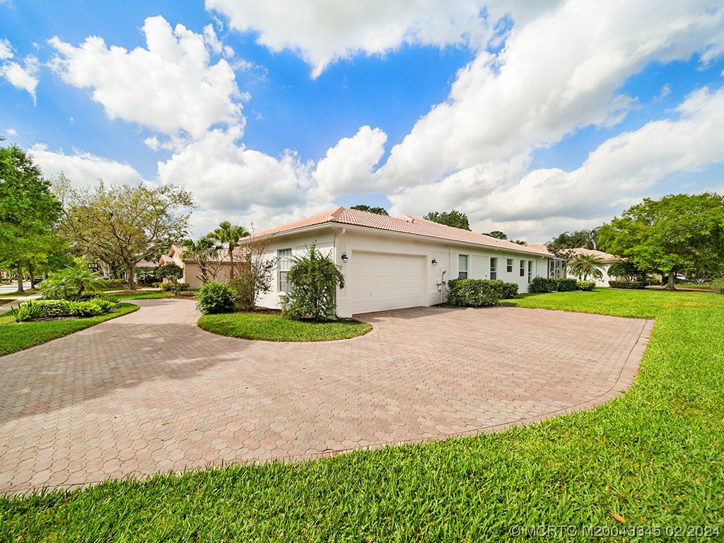 2775 SW Bear Paw Trail