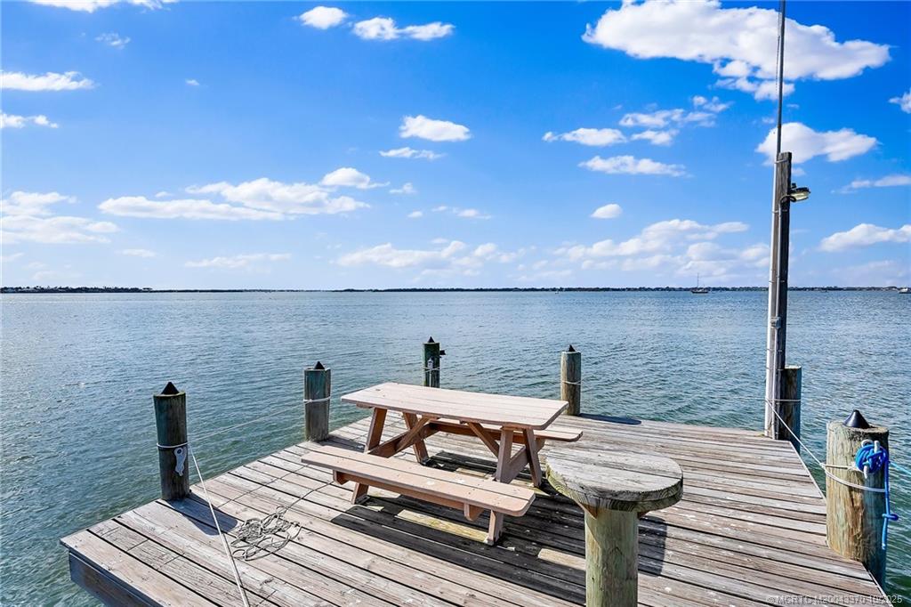 777 SE MacArthur Blvd