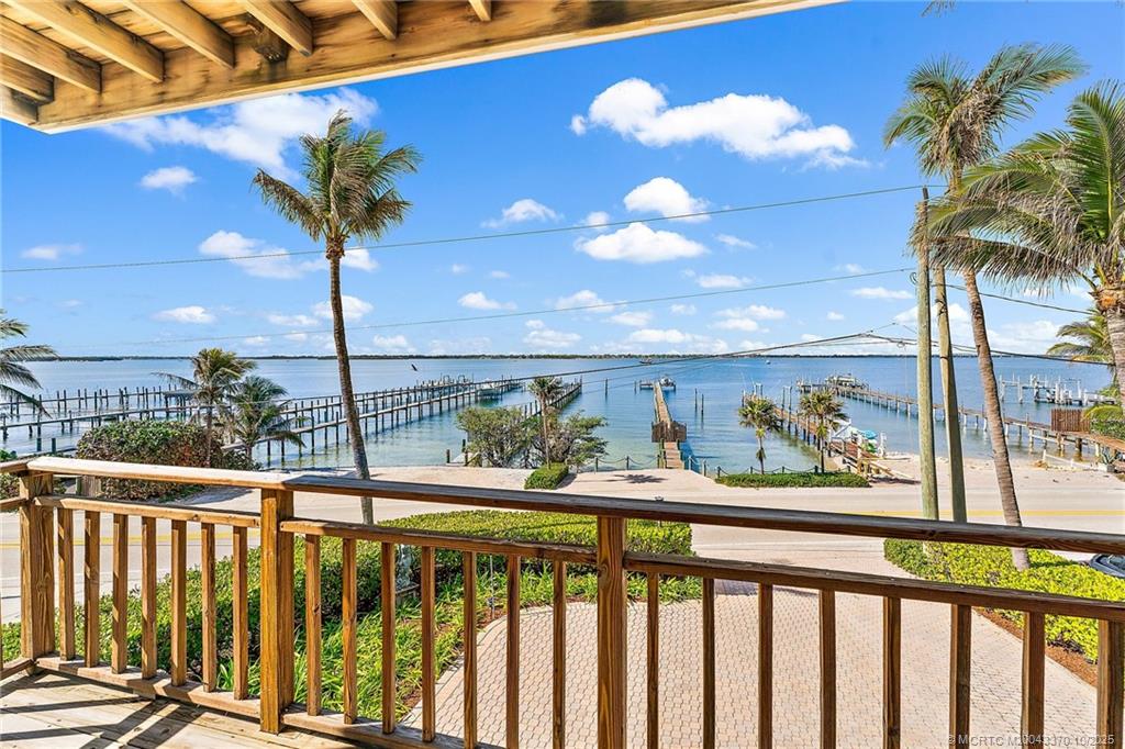 777 SE MacArthur Blvd