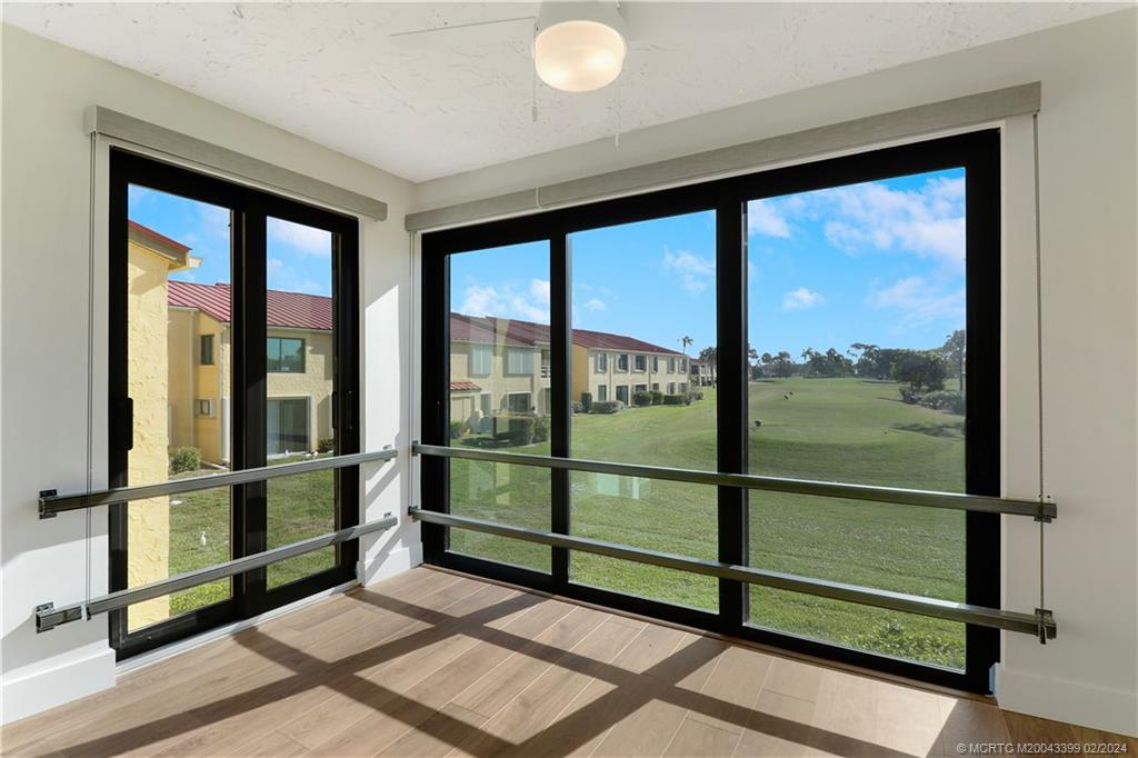 5313 SE Miles Grant Road 202