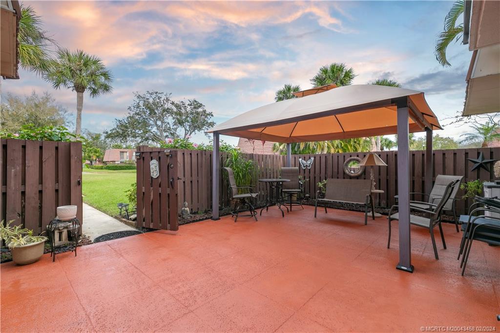 2993 SW Sunset Trace Circle