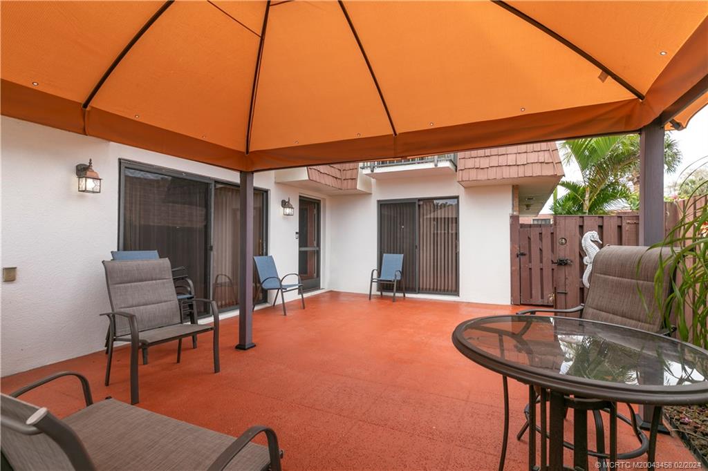 2993 SW Sunset Trace Circle