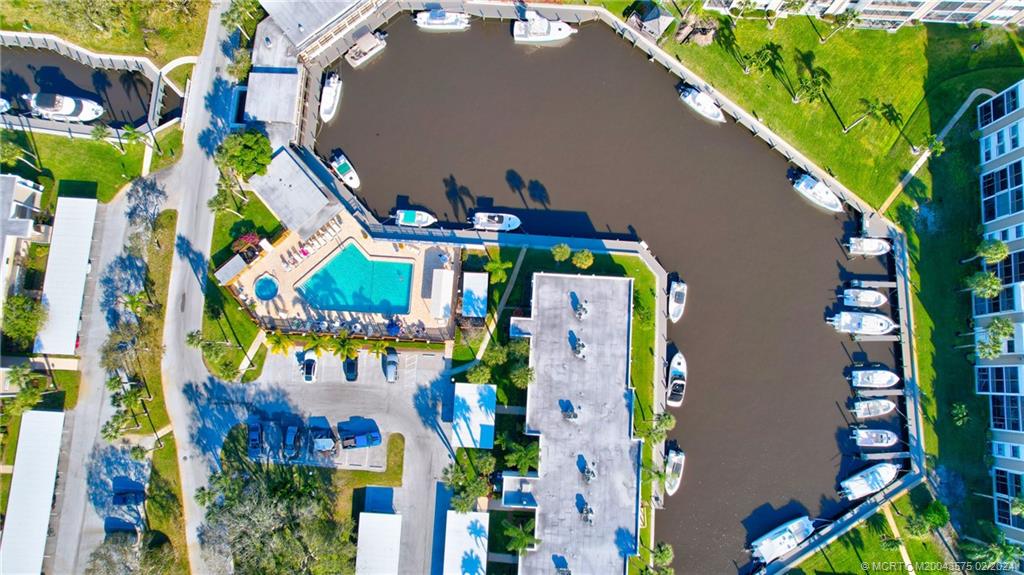 1950 SW Palm City Road 14204