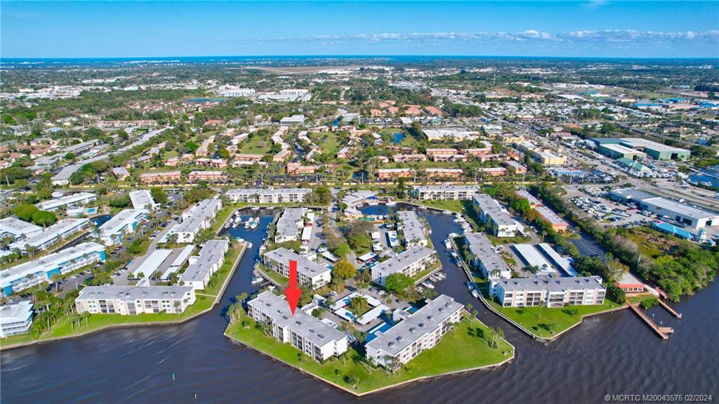 1950 SW Palm City Road 14204