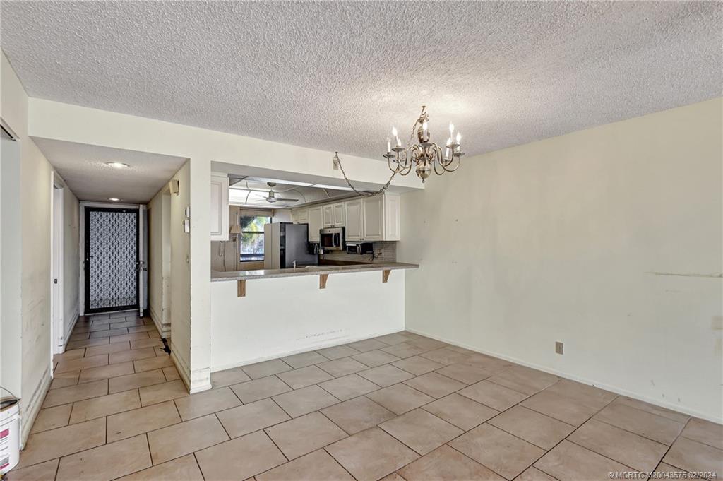 1950 SW Palm City Road 14204