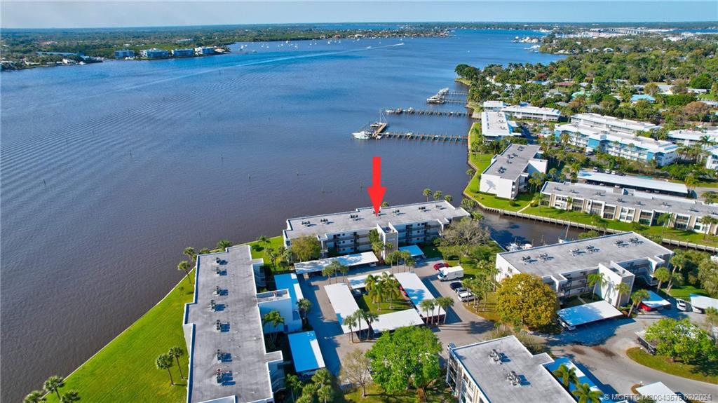 1950 SW Palm City Road 14204