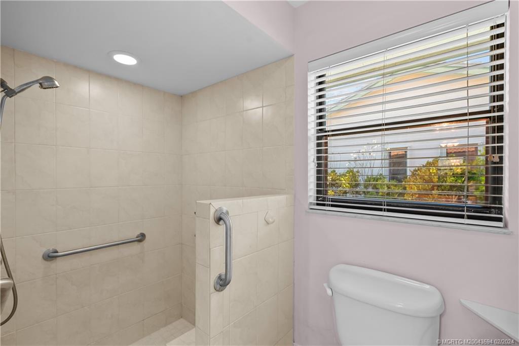 2098 SW Heronwood Road