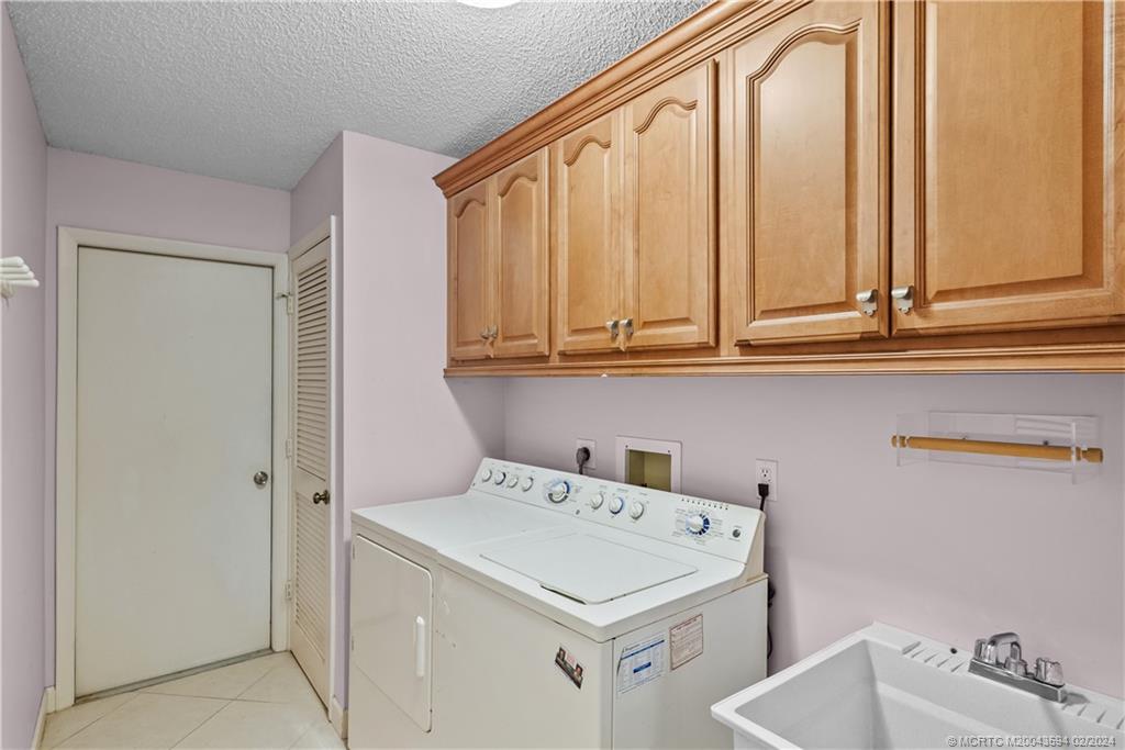 2098 SW Heronwood Road