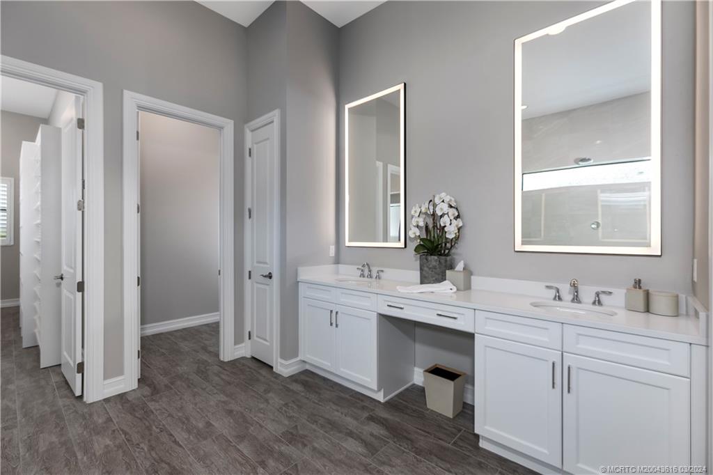 5324 SW Star Apple Street