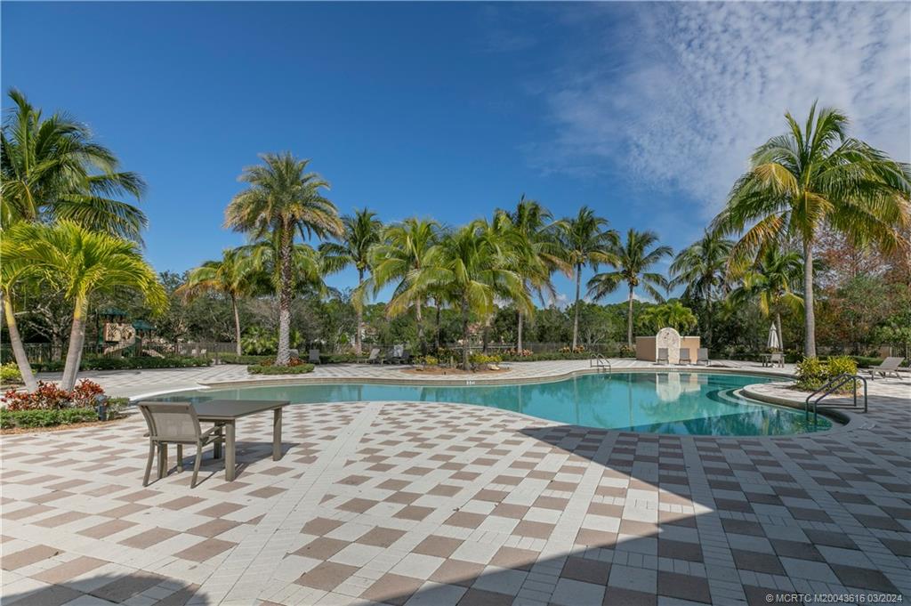 5324 SW Star Apple Street